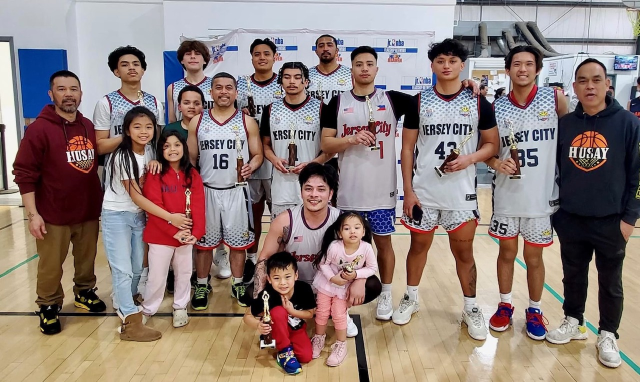 PRODUCT OF THE YEAR BATTLE!* 2024-25 Hoops Hobby Blasters vs